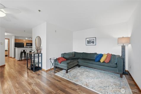 4020 Aurora Avenue N Seattle WA 98103