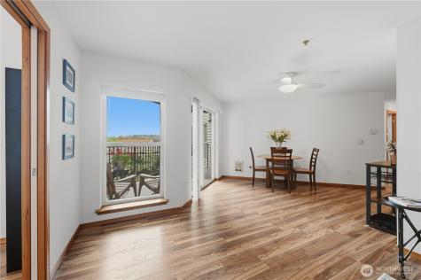 4020 Aurora Avenue N Seattle WA 98103