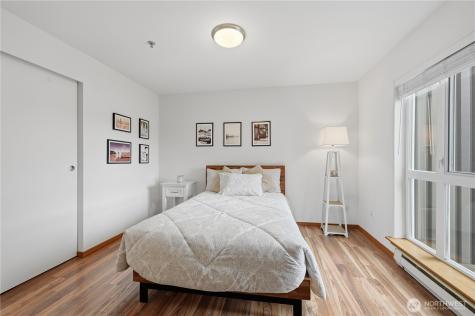 4020 Aurora Avenue N Seattle WA 98103