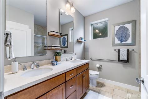 15700 116th Avenue NE Bothell WA 98011