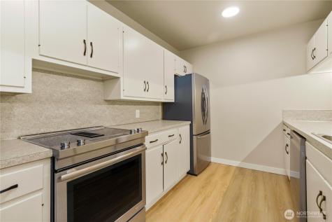 2021 N Laventure Road Mount Vernon WA 98273