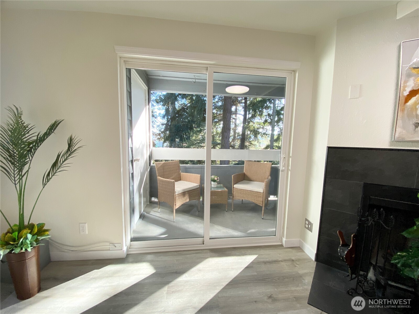 9302 Redmond Woodinville Rd NE Redmond WA 98052