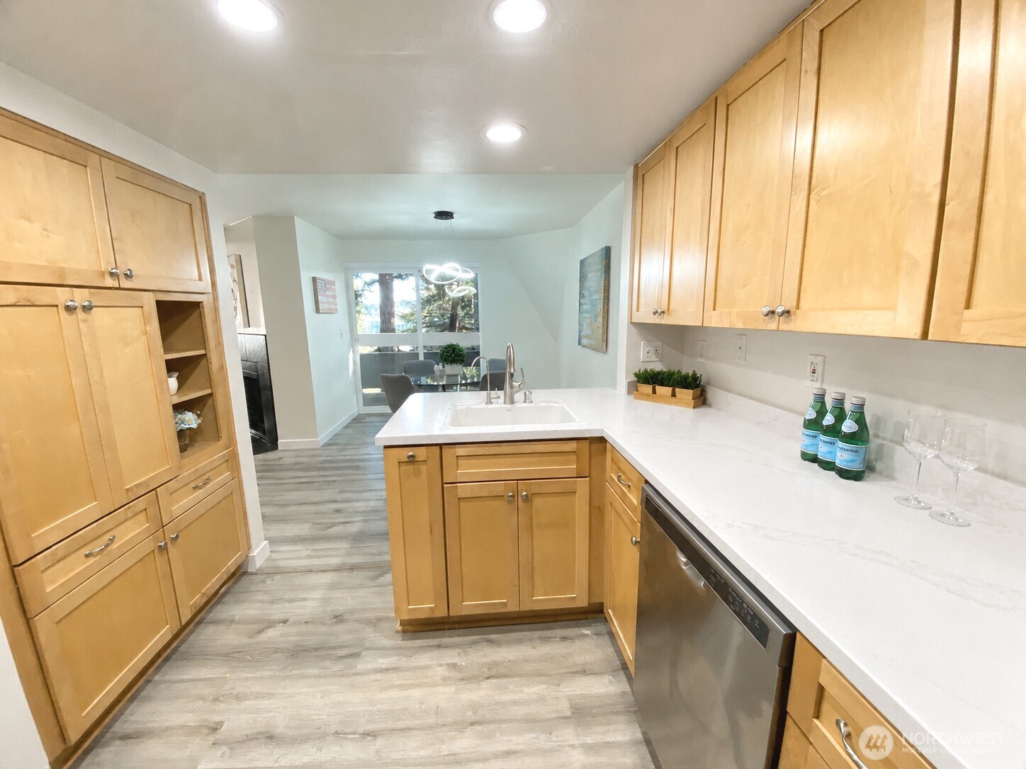 9302 Redmond Woodinville Rd NE Redmond WA 98052