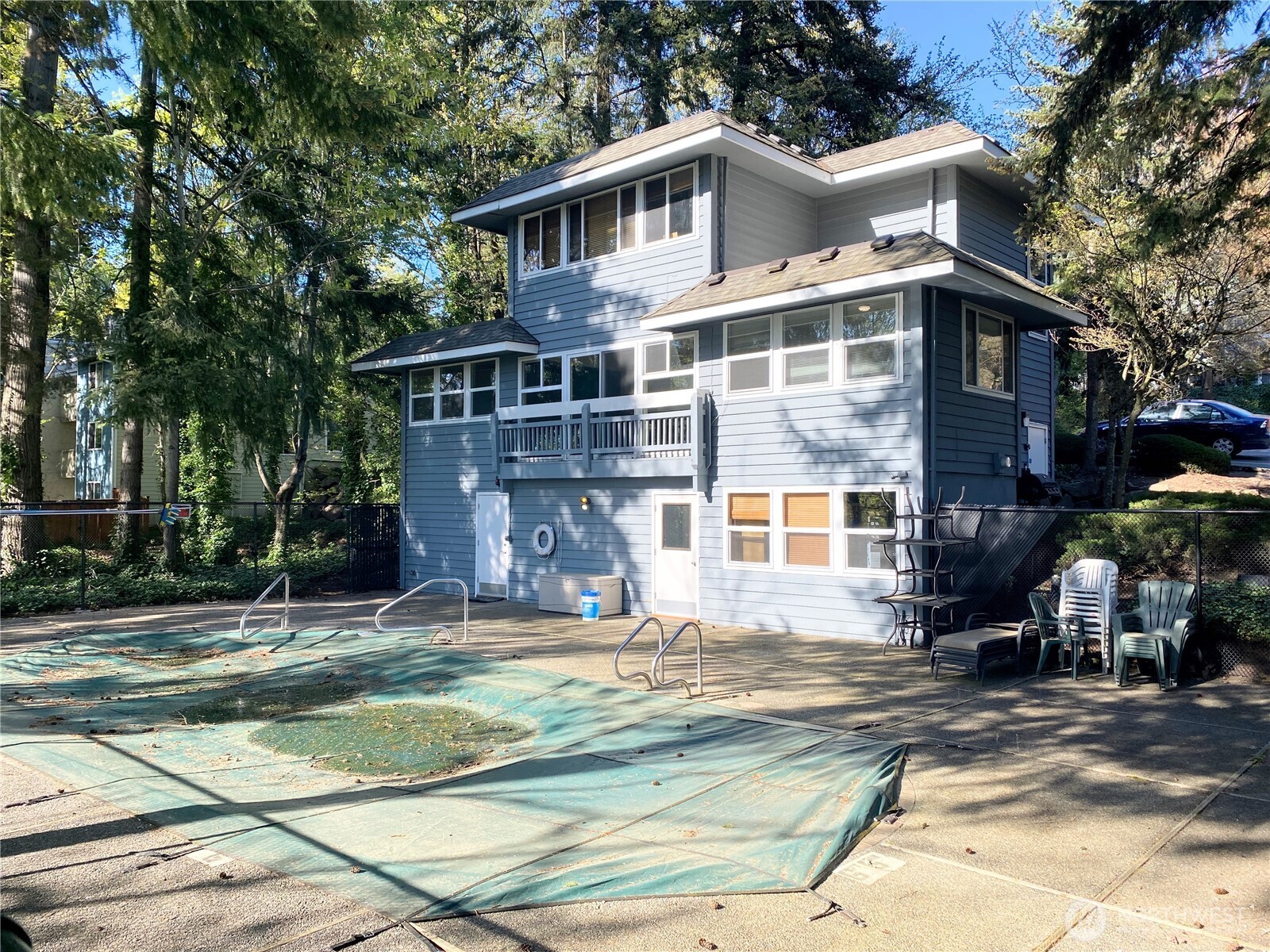 9302 Redmond Woodinville Rd NE Redmond WA 98052