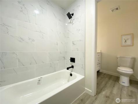 9302 Redmond Woodinville Rd NE Redmond WA 98052