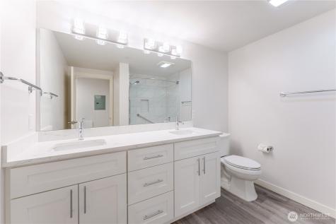 76 Cedar Street Seattle WA 98121