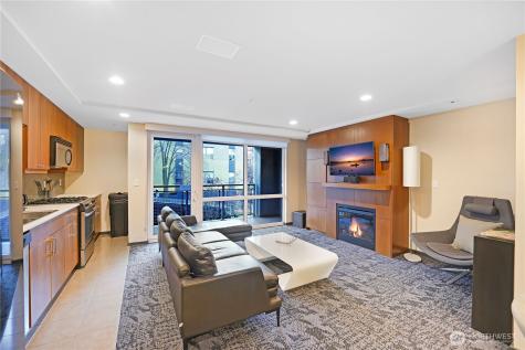 76 Cedar Street Seattle WA 98121