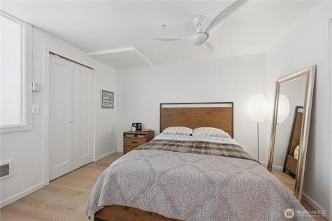 76 Cedar Street Seattle WA 98121