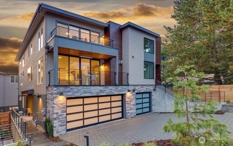 8707 116th Avenue NE Kirkland WA 98033