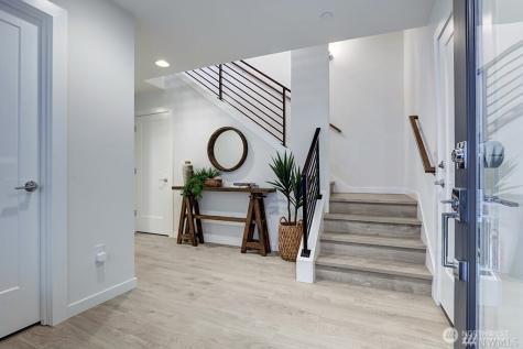 8707 116th Avenue NE Kirkland WA 98033