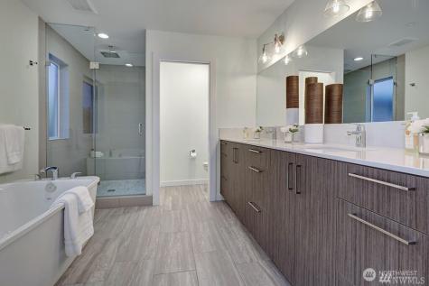 8707 116th Avenue NE Kirkland WA 98033