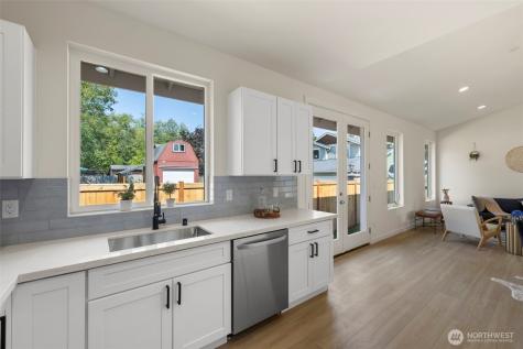 11014 6th Avenue W Everett WA 98204