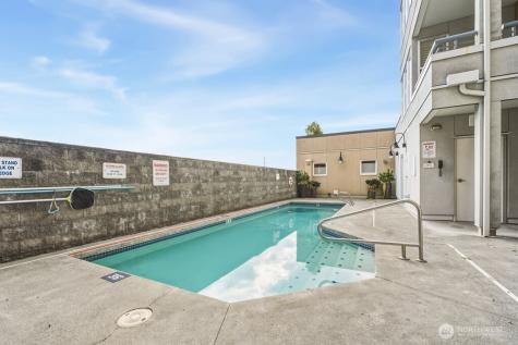 10042 Main Street Bellevue WA 98004