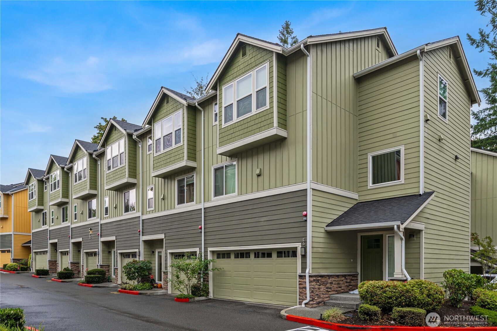 23000 NE 8th Sammamish WA 98074