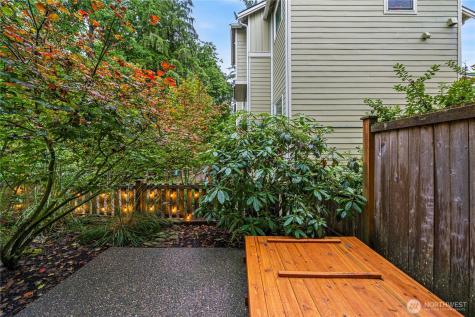 23000 NE 8th Sammamish WA 98074