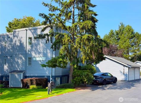 10834 NE 68th Street Kirkland WA 98033