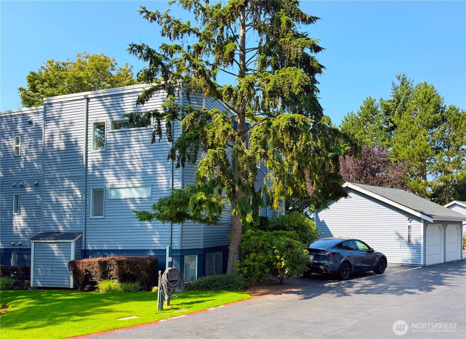 10834 NE 68th Street Kirkland WA 98033