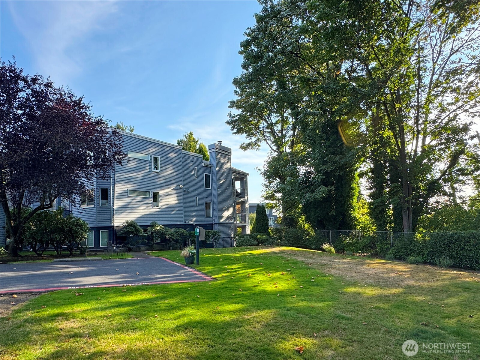 10834 NE 68th Street Kirkland WA 98033
