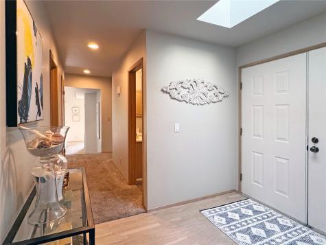 10834 NE 68th Street Kirkland WA 98033