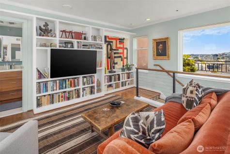 1009 Western Avenue Seattle WA 98104