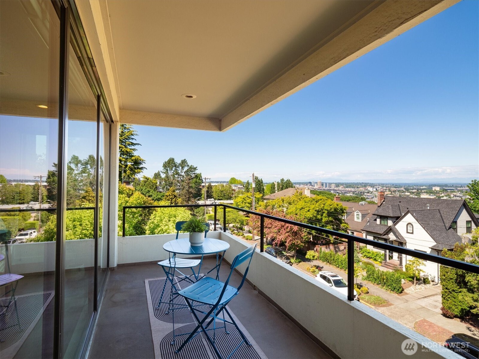 1605 5th Avenue N Seattle WA 98109