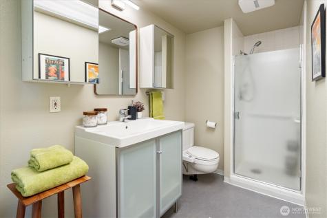 1605 5th Avenue N Seattle WA 98109