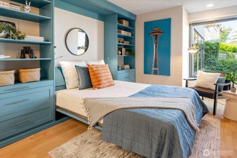 1605 5th Avenue N Seattle WA 98109
