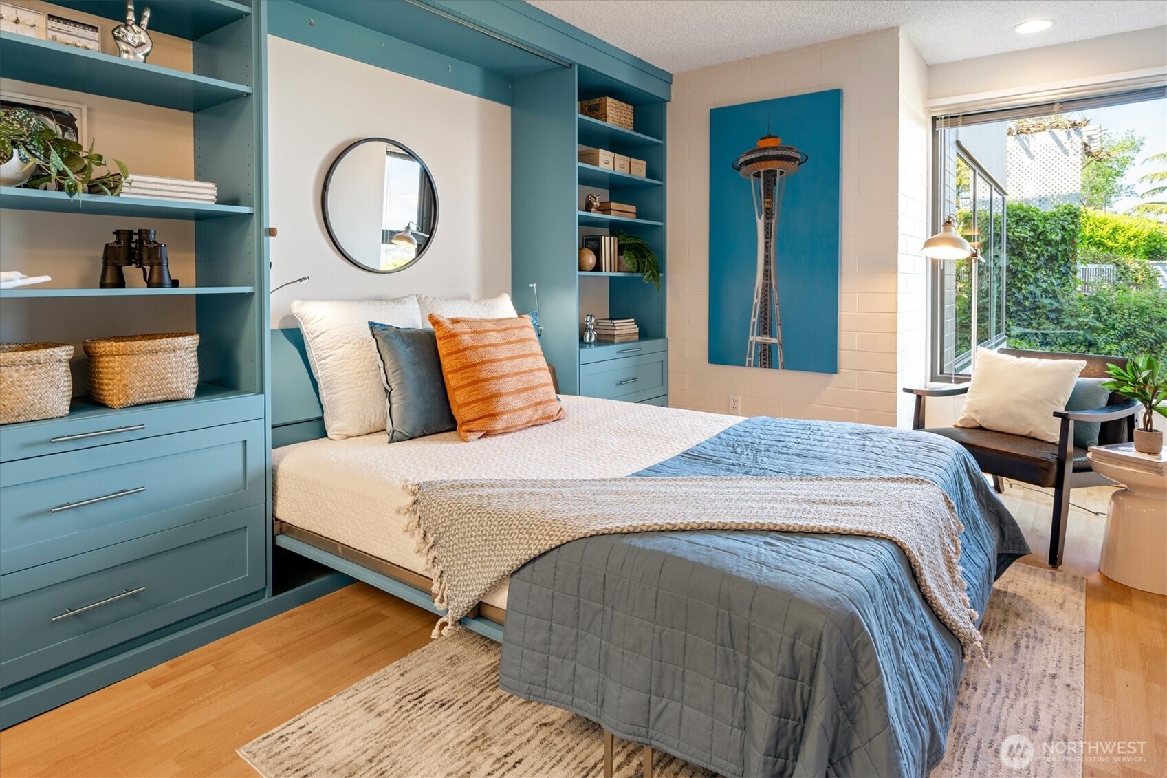 1605 5th Avenue N Seattle WA 98109