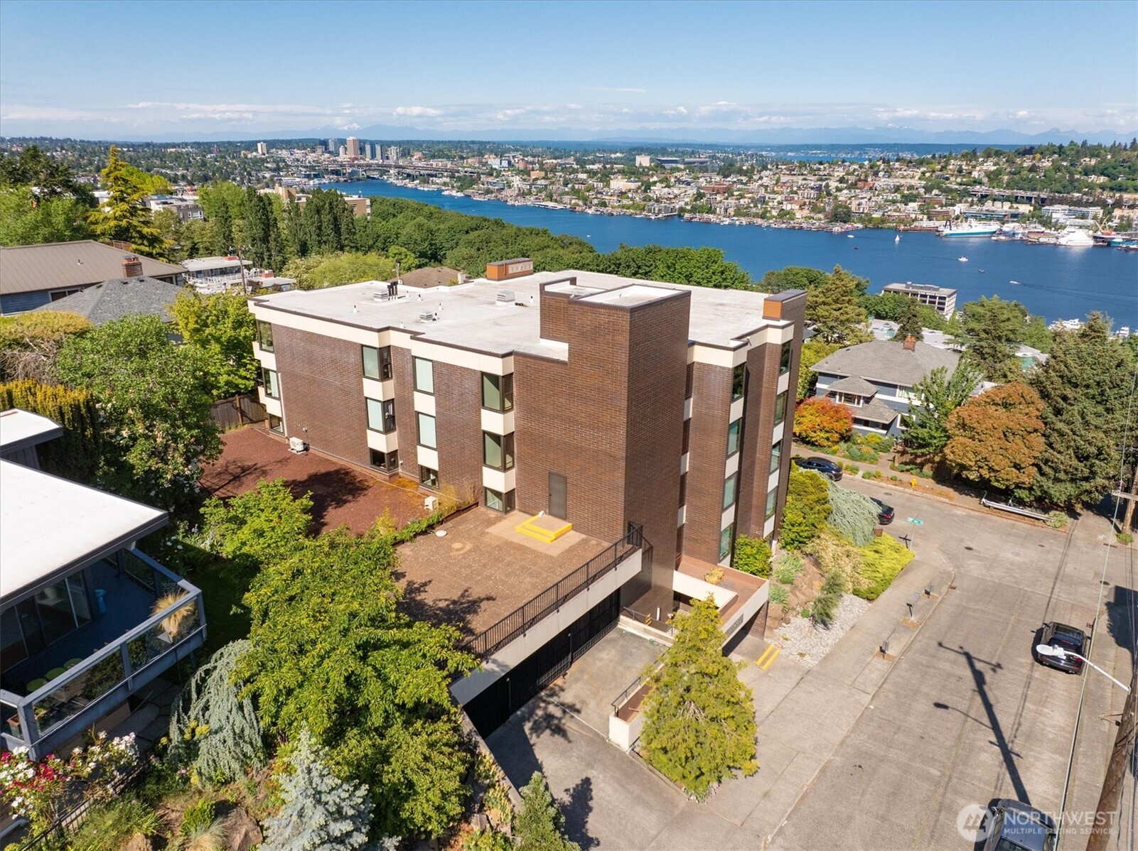 1605 5th Avenue N Seattle WA 98109
