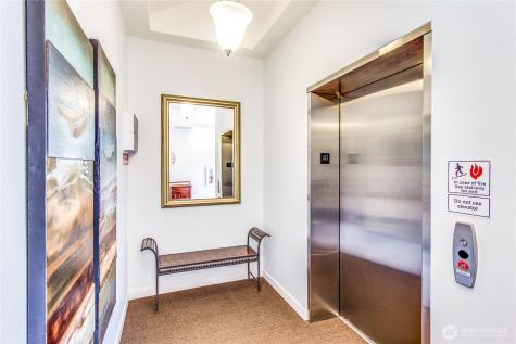300 High School Road NE Bainbridge Island WA 98110