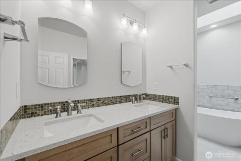 3012 N Narrows Drive Tacoma WA 98407