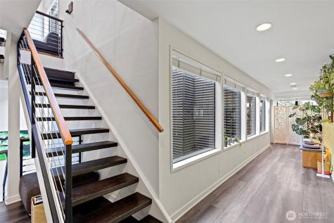 611 S State Street Kirkland WA 98033