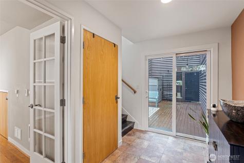 611 S State Street Kirkland WA 98033