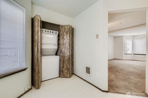 10 E Casino Road Everett WA 98208