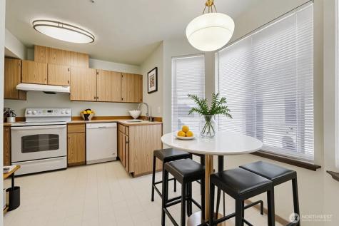 10 E Casino Road Everett WA 98208