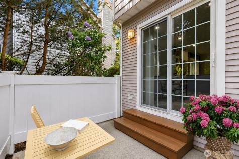 601 12th Avenue NW Issaquah WA 98027