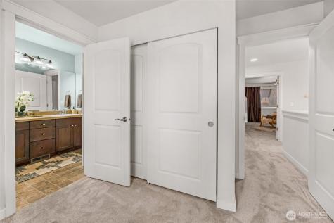 317 204th Place SE Bothell WA 98012