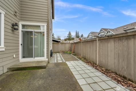 317 204th Place SE Bothell WA 98012