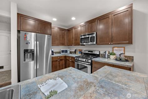 317 204th Place SE Bothell WA 98012