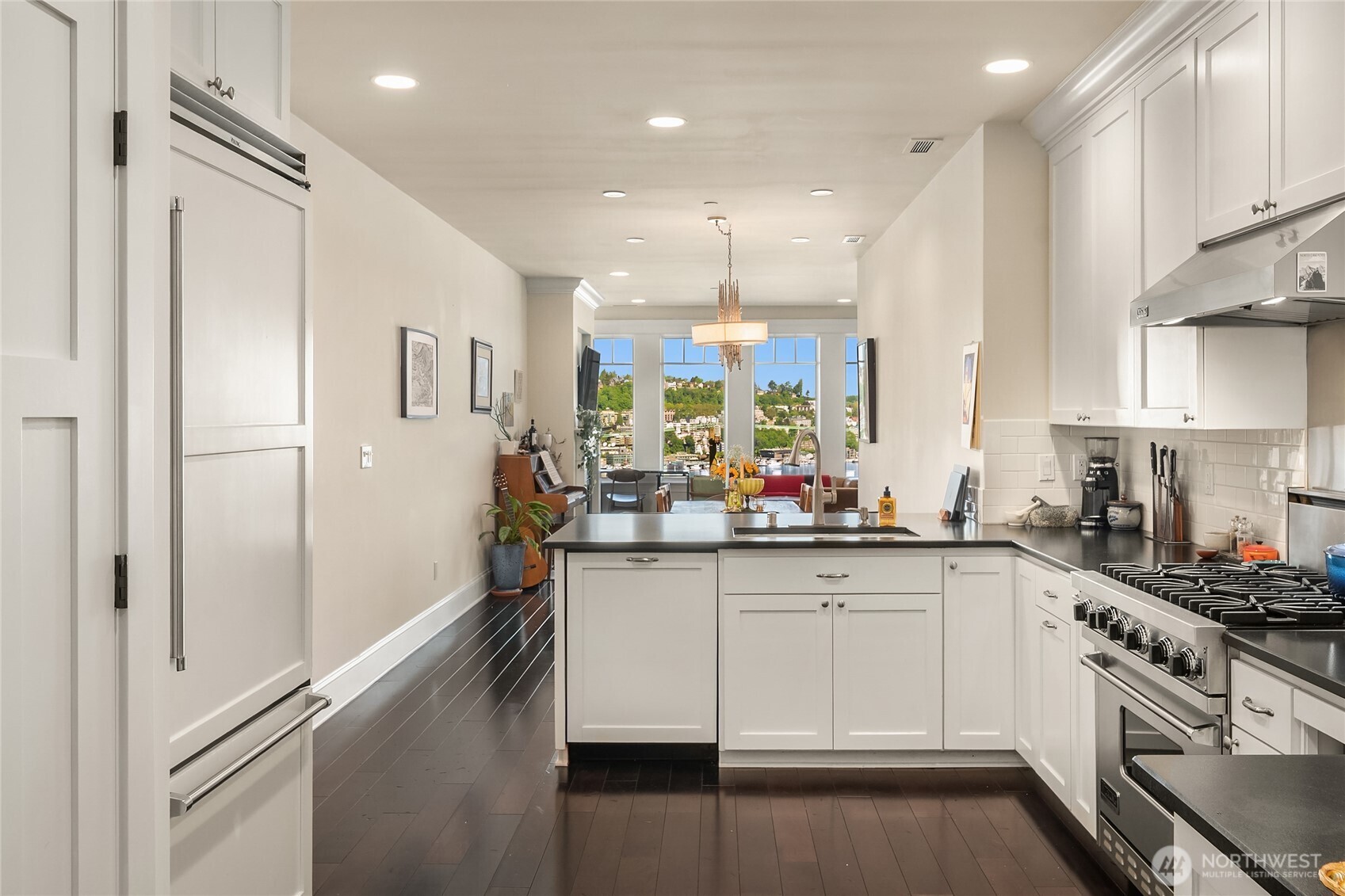 1114 Lakeview Boulevard E Seattle WA 98102