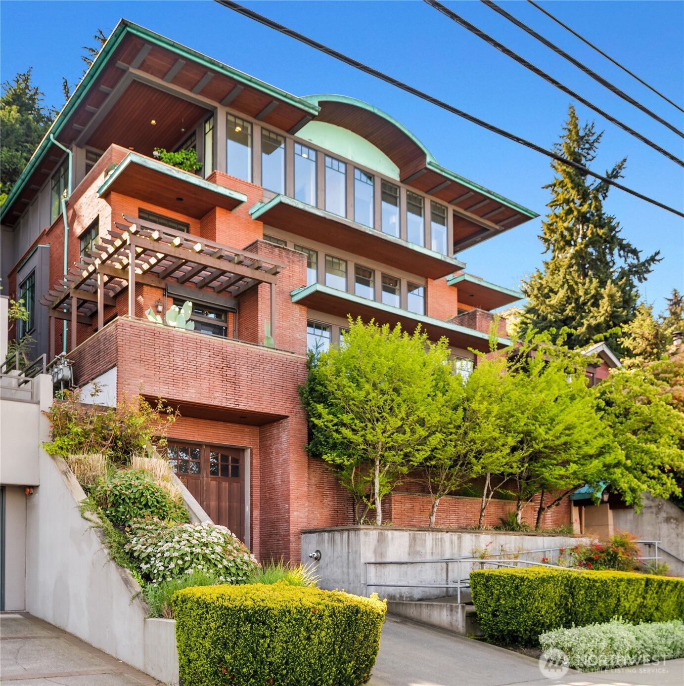 1114 Lakeview Boulevard E Seattle WA 98102