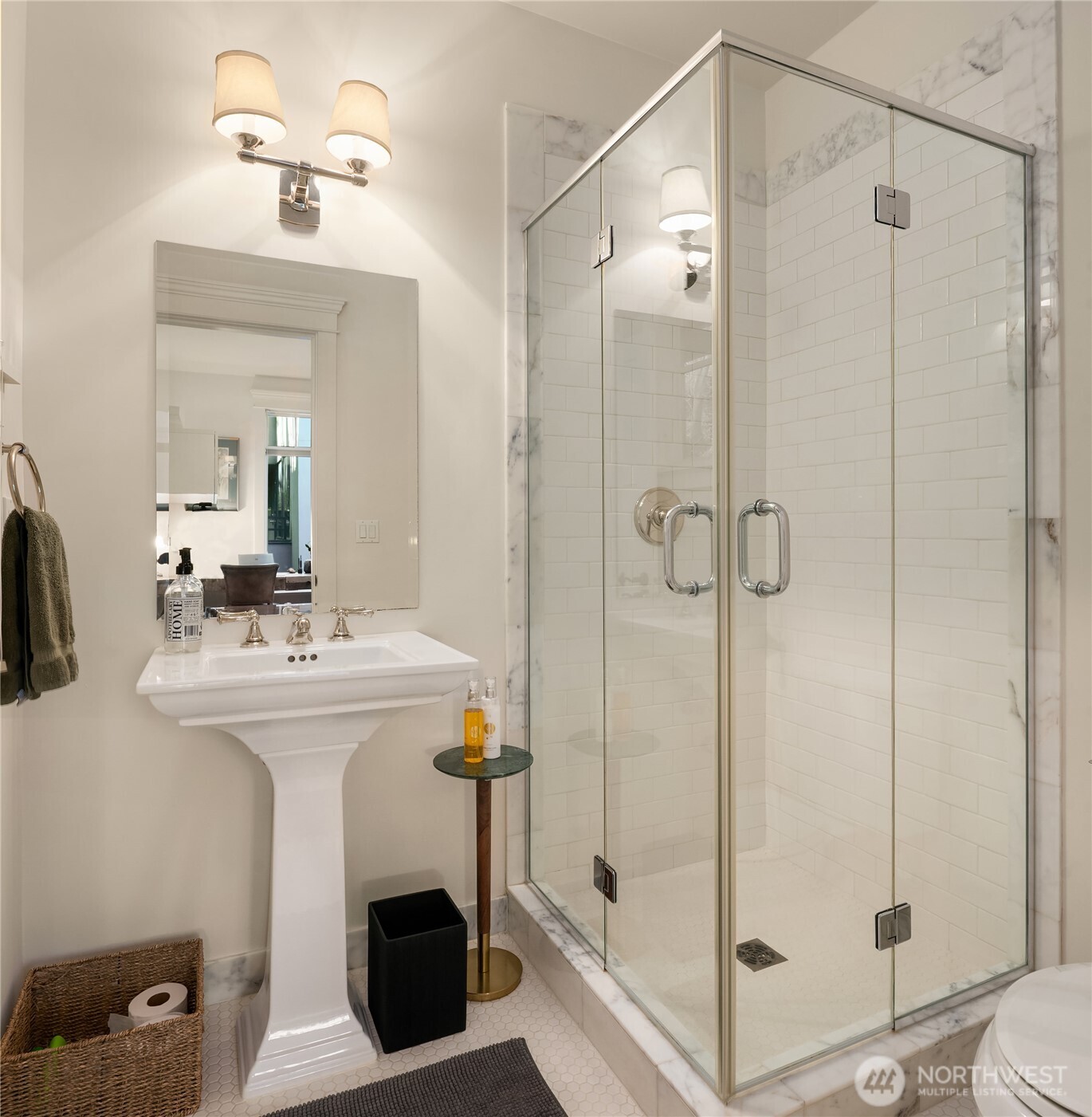1114 Lakeview Boulevard E Seattle WA 98102