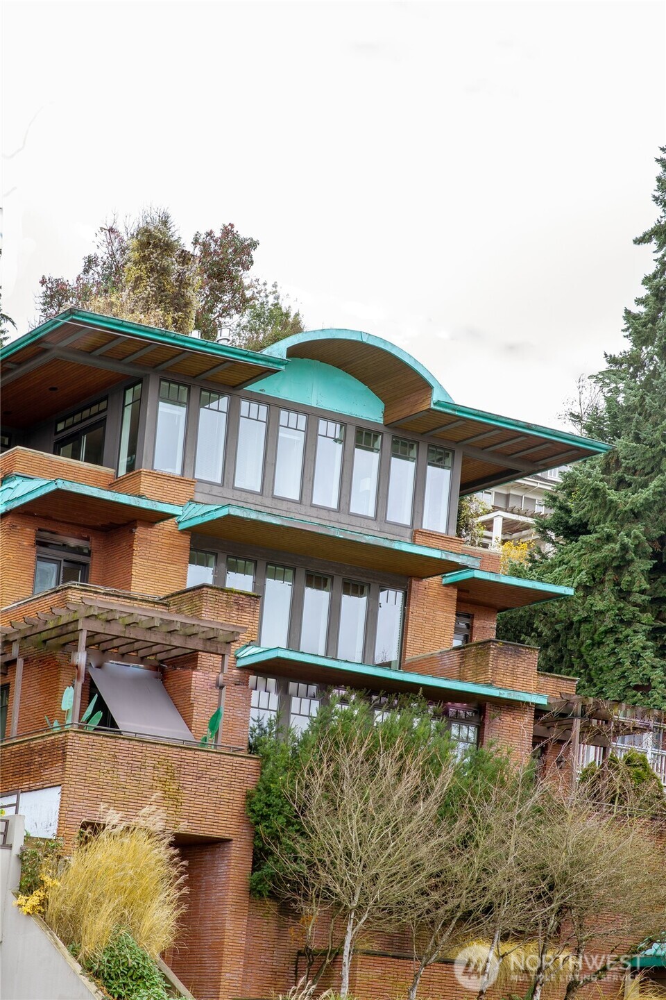 1114 Lakeview Boulevard E Seattle WA 98102