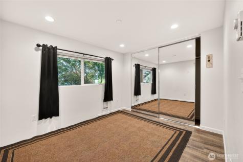 5822 200th Street SW Lynnwood WA 98036