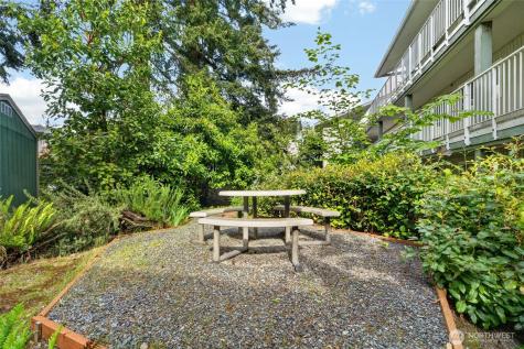 5822 200th Street SW Lynnwood WA 98036