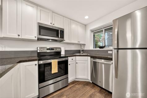 5822 200th Street SW Lynnwood WA 98036
