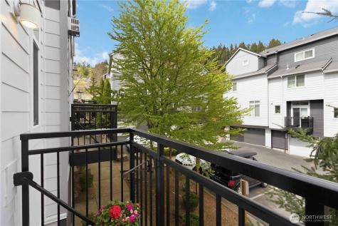 2225 NW Moraine Place Issaquah WA 98027