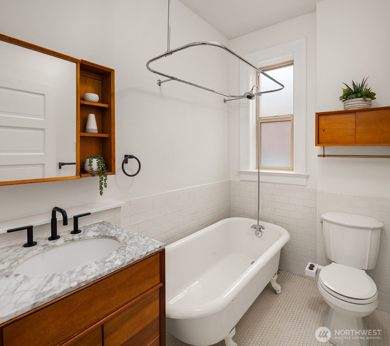 129 Warren Avenue N Seattle WA 98109
