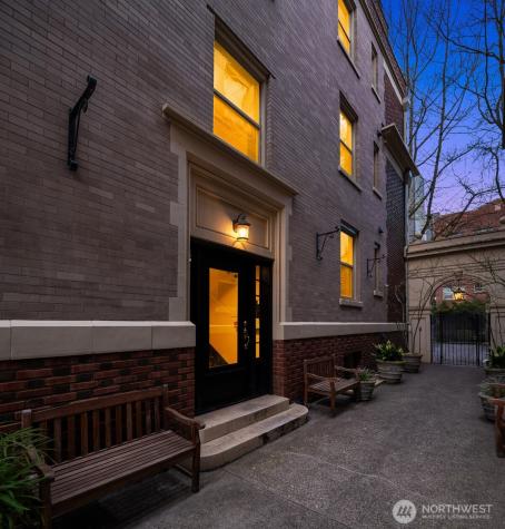 129 Warren Avenue N Seattle WA 98109
