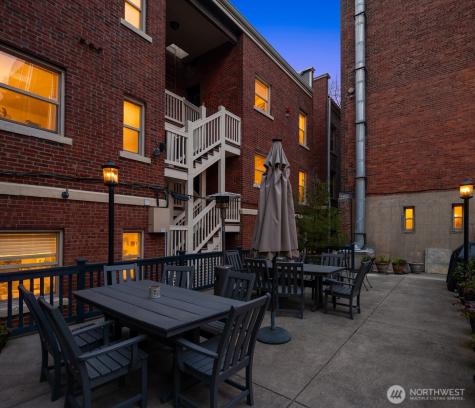 129 Warren Avenue N Seattle WA 98109